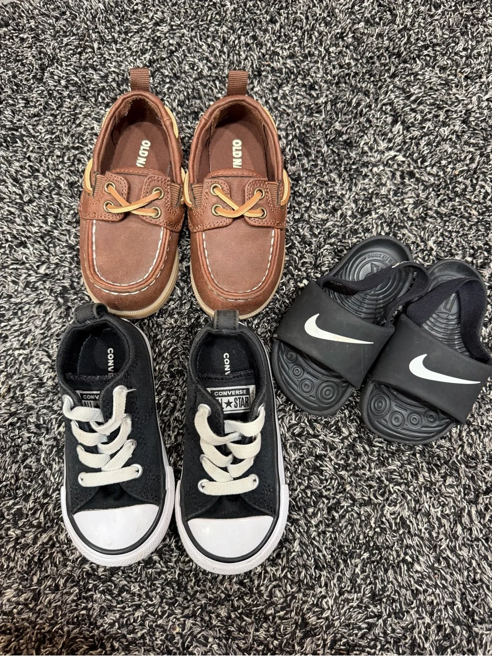 3 sets converse,nike,old navy